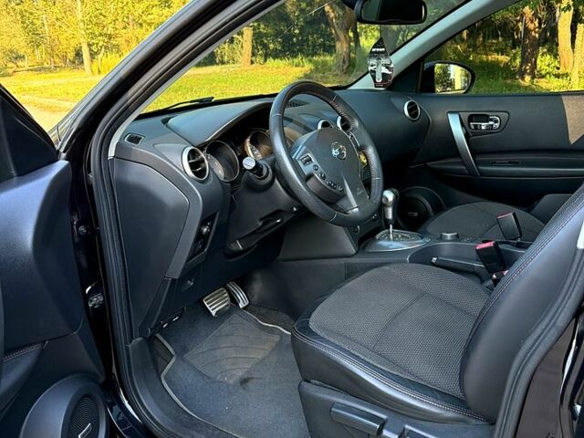 Фиолетовый Ниссан Кашкай, объемом двигателя 2 л и пробегом 210 тыс. км за 10500 $, фото 3 на Automoto.ua