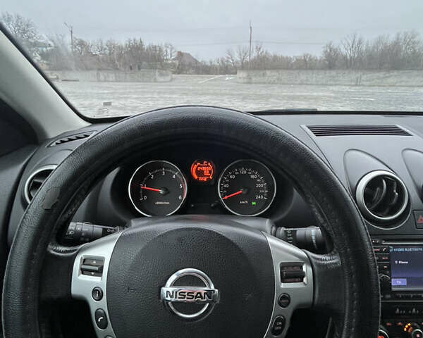 Фиолетовый Ниссан Кашкай, объемом двигателя 1.46 л и пробегом 243 тыс. км за 9800 $, фото 22 на Automoto.ua