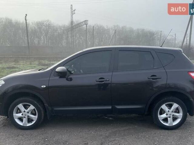 Фиолетовый Ниссан Кашкай, объемом двигателя 2 л и пробегом 91 тыс. км за 11500 $, фото 1 на Automoto.ua