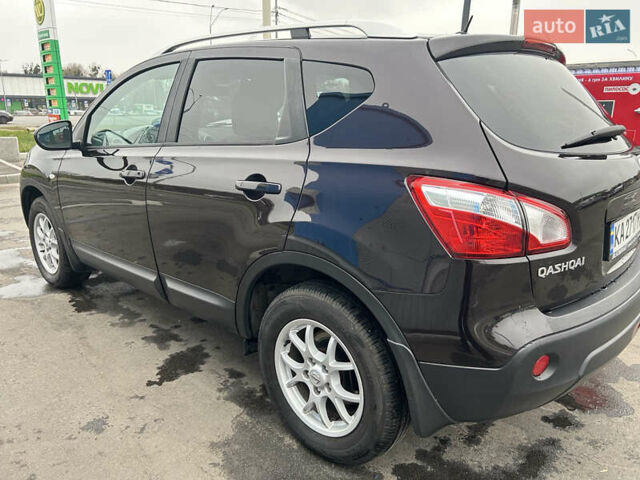 Фиолетовый Ниссан Кашкай, объемом двигателя 2 л и пробегом 238 тыс. км за 12200 $, фото 4 на Automoto.ua