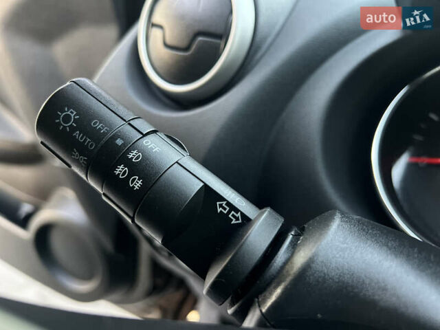 Фиолетовый Ниссан Кашкай, объемом двигателя 2 л и пробегом 228 тыс. км за 11799 $, фото 27 на Automoto.ua