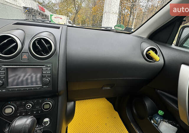 Ніссан Кашкай 2010 у Одесі на Automoto.ua Фіолетовий Ніссан Кашкай, об'ємом двигуна 2 л та пробігом 150 тис. км за 11000 $, фото 10 на Automoto.ua