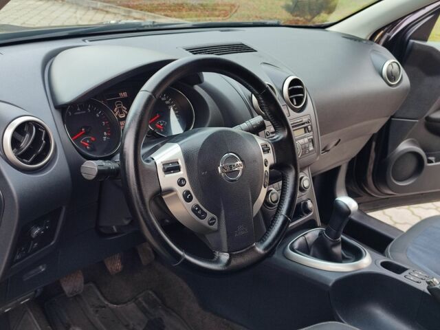 Фиолетовый Ниссан Кашкай, объемом двигателя 1.6 л и пробегом 220 тыс. км за 9700 $, фото 11 на Automoto.ua