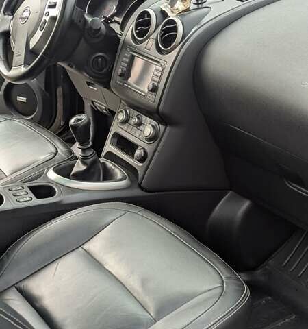 Фиолетовый Ниссан Кашкай, объемом двигателя 1.46 л и пробегом 288 тыс. км за 9199 $, фото 17 на Automoto.ua