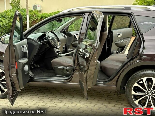 Фиолетовый Ниссан Кашкай, объемом двигателя 1.5 л и пробегом 188 тыс. км за 11790 $, фото 6 на Automoto.ua