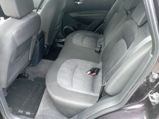 Фиолетовый Ниссан Кашкай, объемом двигателя 1 л и пробегом 220 тыс. км за 9700 $, фото 6 на Automoto.ua