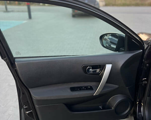 Фиолетовый Ниссан Кашкай, объемом двигателя 2 л и пробегом 228 тыс. км за 11799 $, фото 39 на Automoto.ua