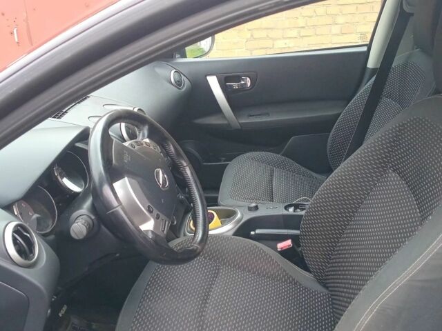 Фиолетовый Ниссан Кашкай, объемом двигателя 1.5 л и пробегом 199 тыс. км за 9999 $, фото 4 на Automoto.ua