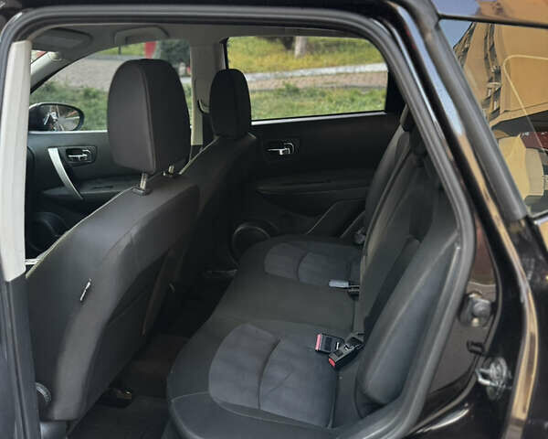 Фіолетовий Ніссан Кашкай, об'ємом двигуна 2 л та пробігом 154 тис. км за 10500 $, фото 12 на Automoto.ua