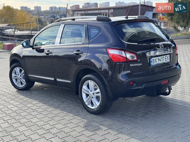 Ніссан Кашкай 2011 у Хмельницькому на Automoto.ua Фіолетовий Ніссан Кашкай, об'ємом двигуна 1.46 л та пробігом 221 тис. км за 9700 $, фото 1 на Automoto.ua