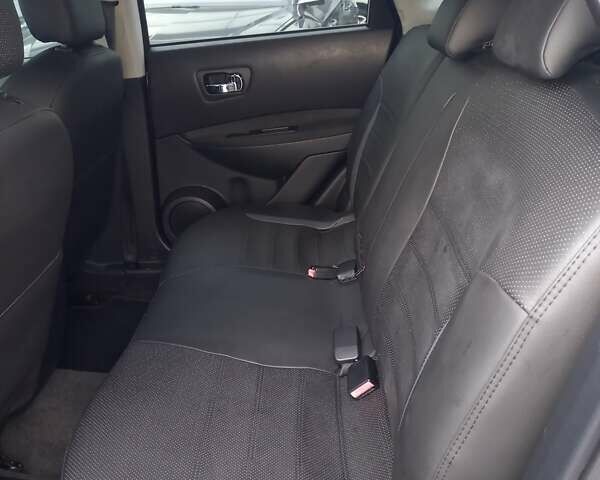 Фиолетовый Ниссан Кашкай, объемом двигателя 2 л и пробегом 201 тыс. км за 10200 $, фото 15 на Automoto.ua