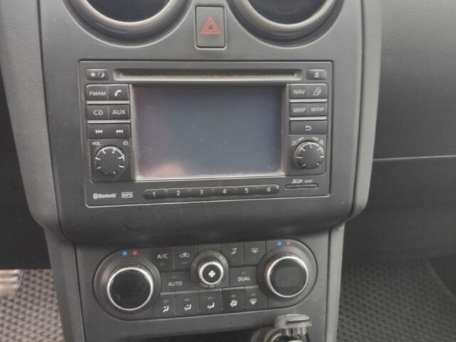 Фиолетовый Ниссан Кашкай, объемом двигателя 2 л и пробегом 276 тыс. км за 10650 $, фото 5 на Automoto.ua