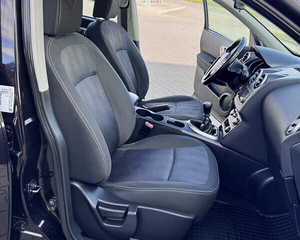 Ніссан Кашкай 2011 у Хмельницькому на Automoto.ua Фіолетовий Ніссан Кашкай, об'ємом двигуна 1.46 л та пробігом 221 тис. км за 9700 $, фото 6 на Automoto.ua