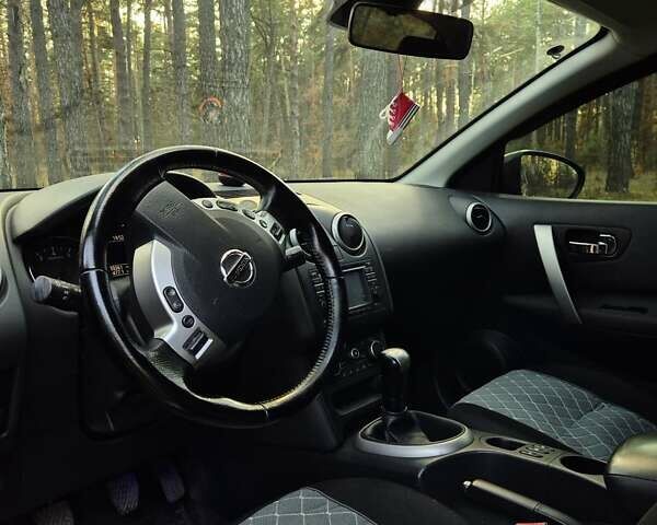 Фіолетовий Ніссан Кашкай, об'ємом двигуна 1.6 л та пробігом 233 тис. км за 10700 $, фото 10 на Automoto.ua