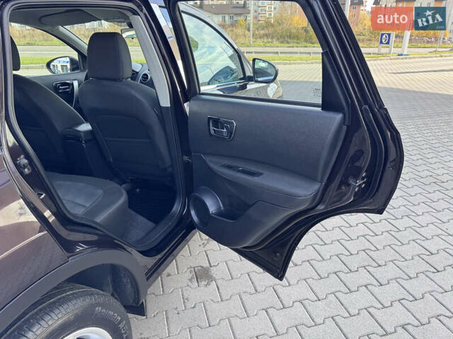 Ніссан Кашкай 2011 у Хмельницькому на Automoto.ua Фіолетовий Ніссан Кашкай, об'ємом двигуна 1.46 л та пробігом 221 тис. км за 9700 $, фото 49 на Automoto.ua