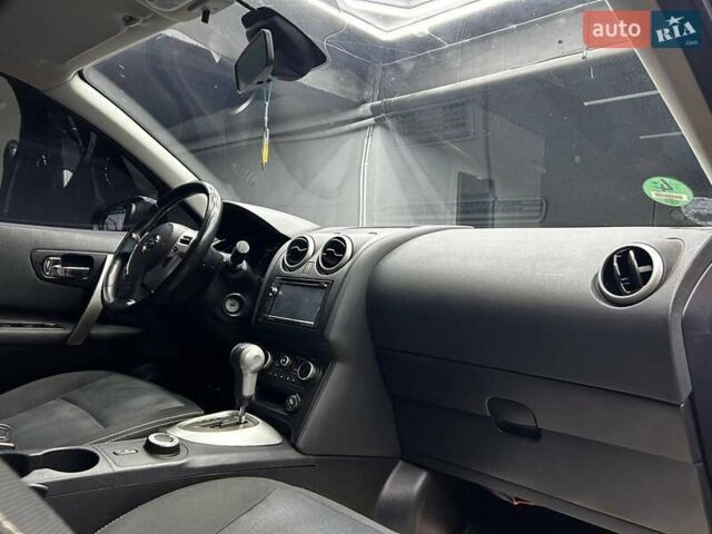 Фиолетовый Ниссан Кашкай, объемом двигателя 2 л и пробегом 183 тыс. км за 13700 $, фото 11 на Automoto.ua