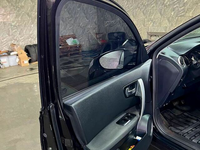 Фиолетовый Ниссан Кашкай, объемом двигателя 2 л и пробегом 115 тыс. км за 10500 $, фото 2 на Automoto.ua