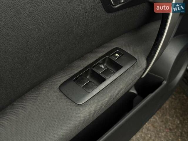 Фіолетовий Ніссан Кашкай, об'ємом двигуна 1.6 л та пробігом 166 тис. км за 9720 $, фото 10 на Automoto.ua