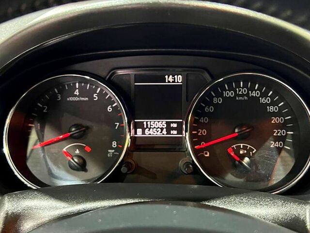 Фиолетовый Ниссан Кашкай, объемом двигателя 2 л и пробегом 115 тыс. км за 10500 $, фото 4 на Automoto.ua