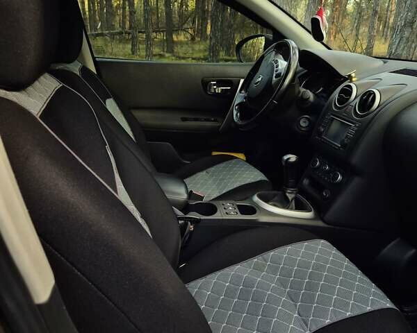 Фіолетовий Ніссан Кашкай, об'ємом двигуна 1.6 л та пробігом 233 тис. км за 10700 $, фото 9 на Automoto.ua