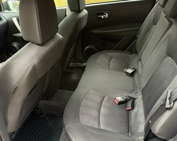 Фиолетовый Ниссан Кашкай, объемом двигателя 1.5 л и пробегом 208 тыс. км за 11000 $, фото 11 на Automoto.ua