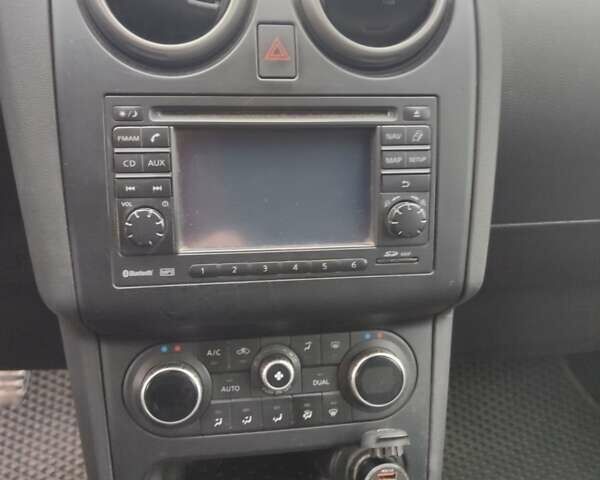 Фиолетовый Ниссан Кашкай, объемом двигателя 2 л и пробегом 276 тыс. км за 10750 $, фото 2 на Automoto.ua