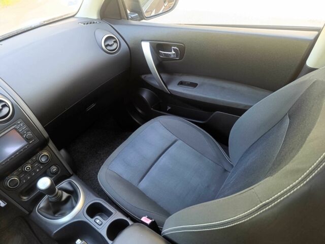 Фіолетовий Ніссан Кашкай, об'ємом двигуна 1.6 л та пробігом 245 тис. км за 11200 $, фото 12 на Automoto.ua