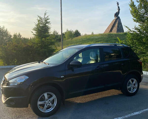 Фиолетовый Ниссан Кашкай, объемом двигателя 1.6 л и пробегом 292 тыс. км за 11129 $, фото 3 на Automoto.ua