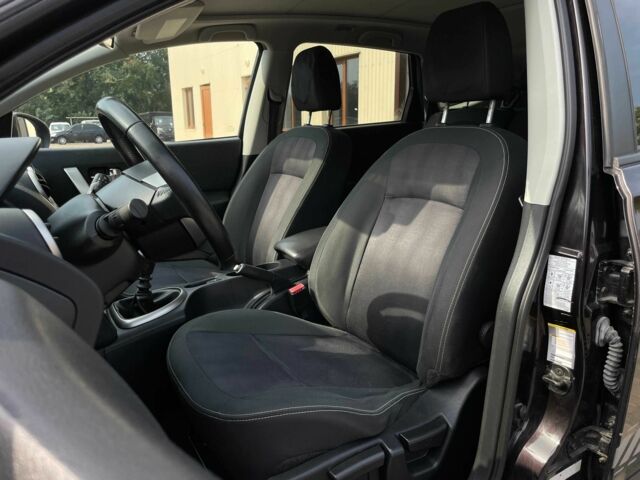 Ниссан Кашкай 2012 в Бердичеве на Automoto.ua Фиолетовый Ниссан Кашкай, объемом двигателя 1.6 л и пробегом 276 тыс. км за 262 $, фото 8 на Automoto.ua