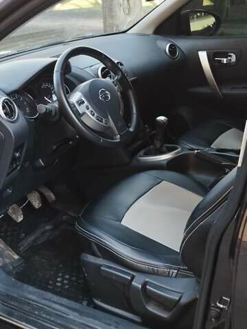 Фіолетовий Ніссан Кашкай, об'ємом двигуна 1.6 л та пробігом 175 тис. км за 10500 $, фото 5 на Automoto.ua