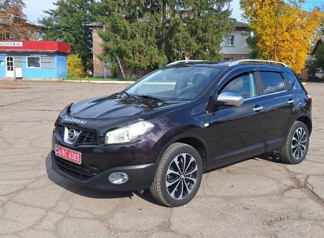 Фиолетовый Ниссан Кашкай, объемом двигателя 0 л и пробегом 202 тыс. км за 11500 $, фото 1 на Automoto.ua