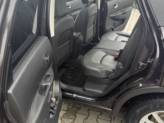 Фиолетовый Ниссан Кашкай, объемом двигателя 1.6 л и пробегом 304 тыс. км за 11200 $, фото 2 на Automoto.ua