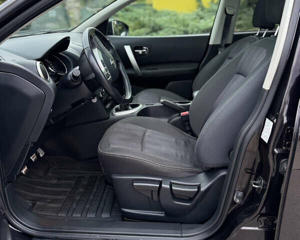 Фиолетовый Ниссан Кашкай, объемом двигателя 1.6 л и пробегом 242 тыс. км за 11450 $, фото 7 на Automoto.ua