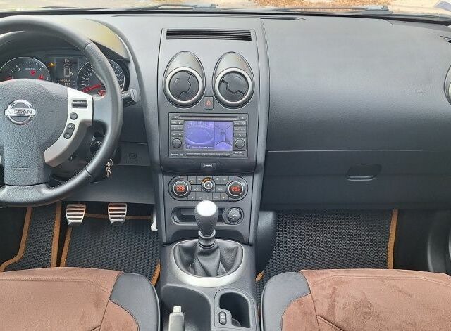 Фиолетовый Ниссан Кашкай, объемом двигателя 0 л и пробегом 202 тыс. км за 11500 $, фото 12 на Automoto.ua