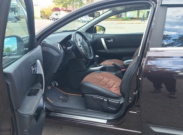 Фиолетовый Ниссан Кашкай, объемом двигателя 0 л и пробегом 202 тыс. км за 11500 $, фото 8 на Automoto.ua