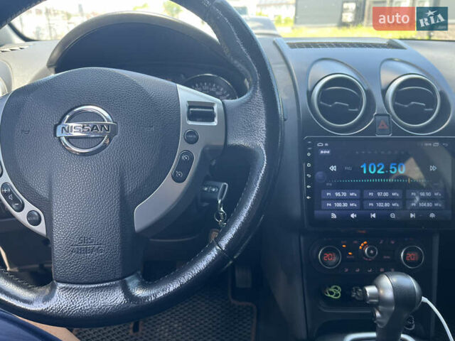 Фіолетовий Ніссан Кашкай, об'ємом двигуна 1.6 л та пробігом 200 тис. км за 11000 $, фото 6 на Automoto.ua