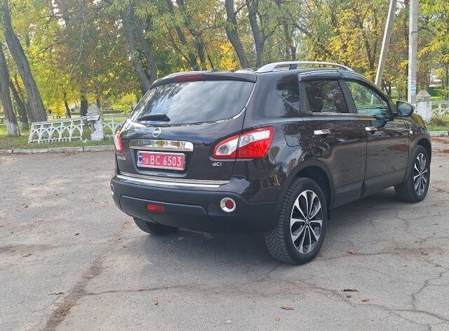 Фиолетовый Ниссан Кашкай, объемом двигателя 0 л и пробегом 202 тыс. км за 11500 $, фото 5 на Automoto.ua