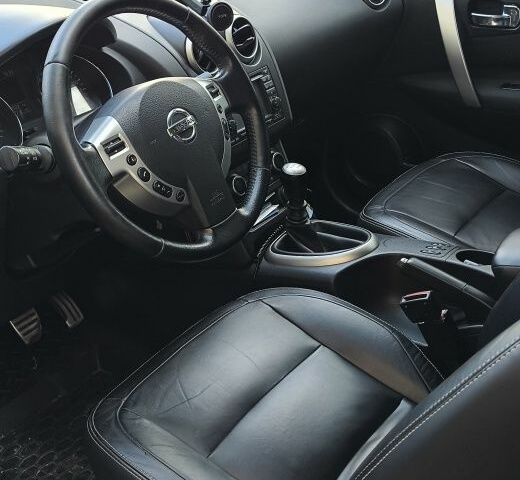 Фиолетовый Ниссан Кашкай, объемом двигателя 1.5 л и пробегом 236 тыс. км за 11000 $, фото 6 на Automoto.ua