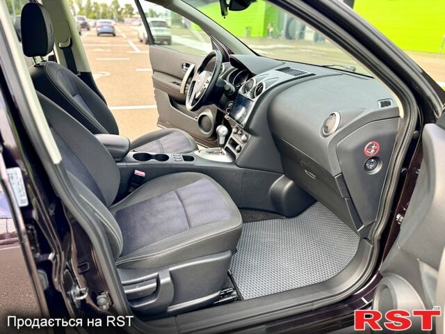 Фиолетовый Ниссан Кашкай, объемом двигателя 2 л и пробегом 133 тыс. км за 12900 $, фото 5 на Automoto.ua