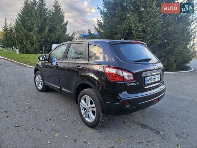 Ниссан Кашкай 2013 в Бердичеве на Automoto.ua Фиолетовый Ниссан Кашкай, объемом двигателя 1.6 л и пробегом 245 тыс. км за 10500 $, фото 15 на Automoto.ua