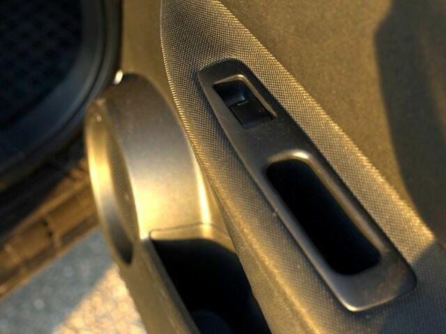 Фиолетовый Ниссан Кашкай, объемом двигателя 2 л и пробегом 146 тыс. км за 11500 $, фото 6 на Automoto.ua