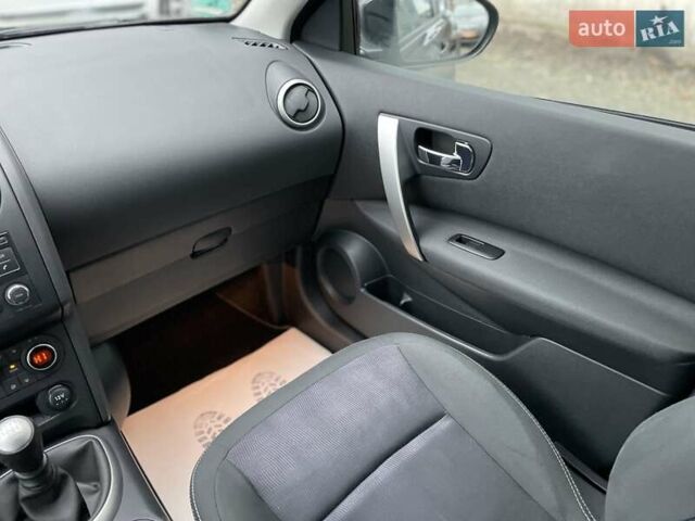 Фиолетовый Ниссан Кашкай, объемом двигателя 1.5 л и пробегом 210 тыс. км за 12300 $, фото 23 на Automoto.ua