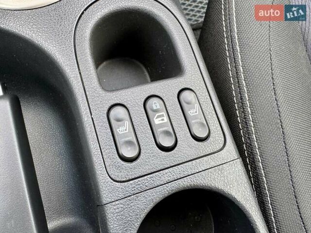Фіолетовий Ніссан Кашкай, об'ємом двигуна 2 л та пробігом 133 тис. км за 12900 $, фото 56 на Automoto.ua