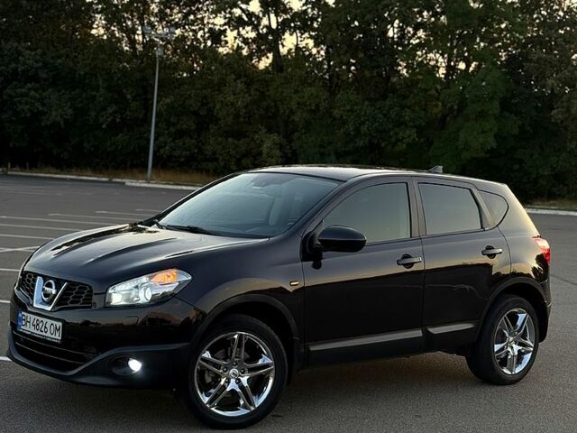 Фиолетовый Ниссан Кашкай, объемом двигателя 2 л и пробегом 146 тыс. км за 11500 $, фото 1 на Automoto.ua