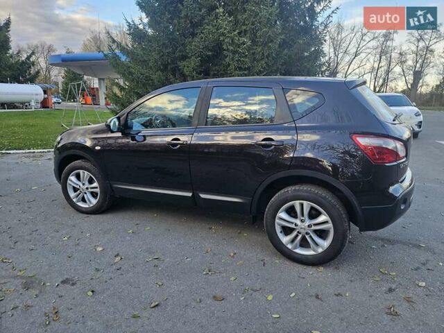 Ниссан Кашкай 2013 в Бердичеве на Automoto.ua Фиолетовый Ниссан Кашкай, объемом двигателя 1.6 л и пробегом 245 тыс. км за 10500 $, фото 19 на Automoto.ua