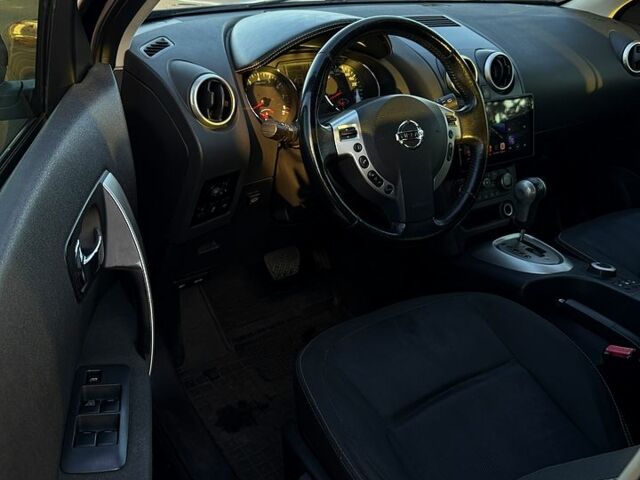 Фиолетовый Ниссан Кашкай, объемом двигателя 2 л и пробегом 146 тыс. км за 11500 $, фото 10 на Automoto.ua