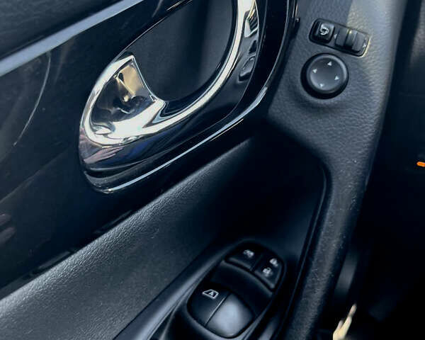 Фиолетовый Ниссан Кашкай, объемом двигателя 1.5 л и пробегом 226 тыс. км за 14450 $, фото 15 на Automoto.ua