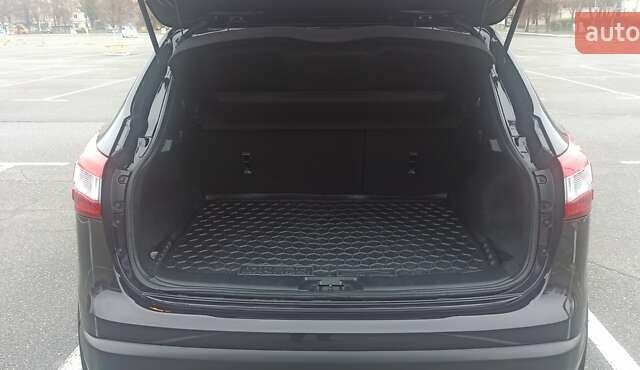 Фиолетовый Ниссан Кашкай, объемом двигателя 2 л и пробегом 72 тыс. км за 16950 $, фото 6 на Automoto.ua