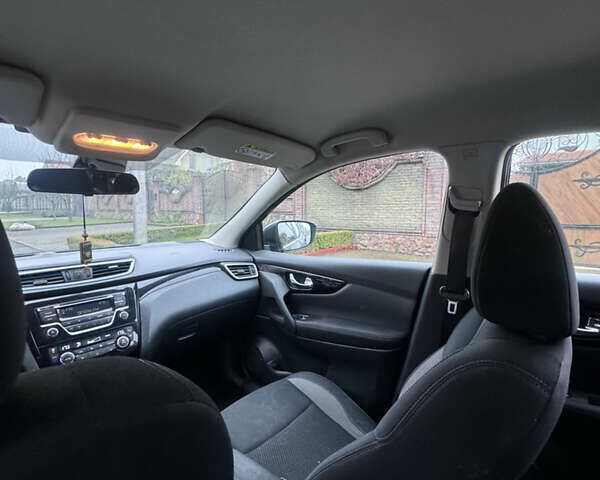 Фиолетовый Ниссан Кашкай, объемом двигателя 1.6 л и пробегом 92 тыс. км за 22000 $, фото 5 на Automoto.ua