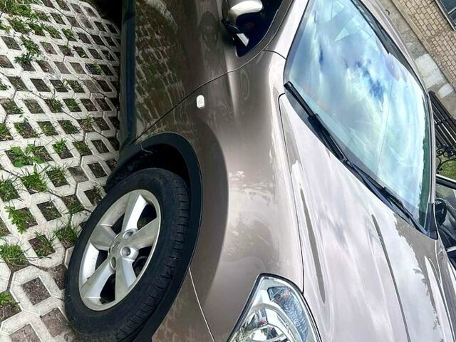 Коричневый Ниссан Кашкай, объемом двигателя 1.6 л и пробегом 147 тыс. км за 8350 $, фото 1 на Automoto.ua